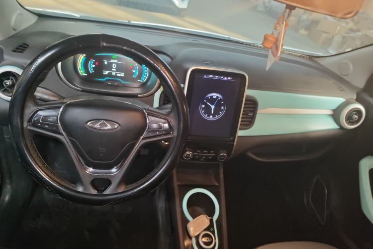 Used Chery Little Ant 2021 150 000 Yuan "Ant Fan" Edition Ant Cool Version with Ternary Lithium Center Console