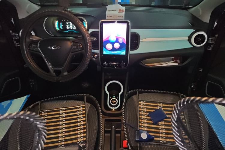 Used Chery Little Ant 2021 150 000 Yuan Ant Fan Edition Ant Trend Version Lithium-Ion Battery Center Console