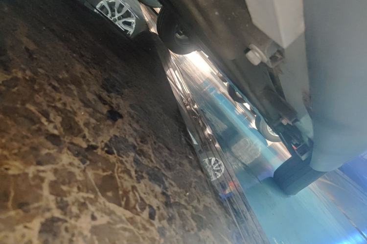 Used Chery Little Ant 2021 150 000 Yuan Ant Fan Edition Ant Trend Version Lithium-Ion Battery Chassis Front Right