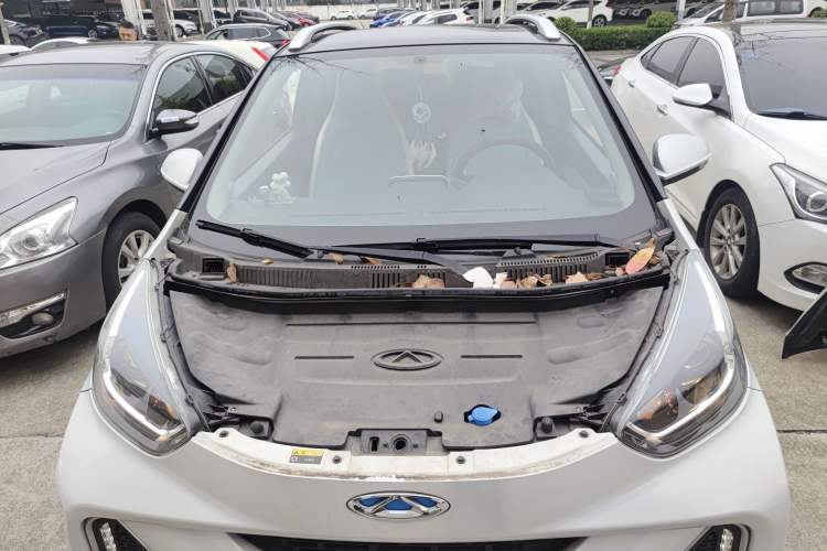 Used Chery Little Ant 2021 150 000 Yuan "Ant Fan" Edition New Ant Xuan Version Lithium-NMC Battery Engine Bay