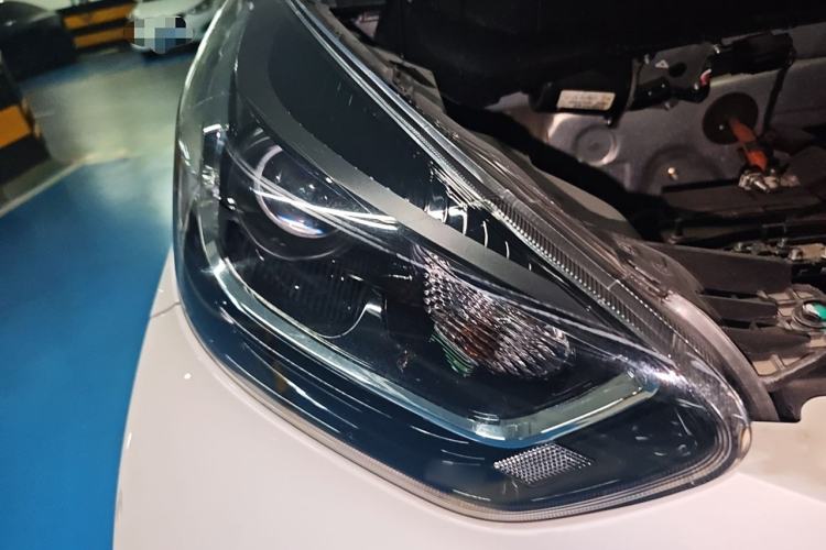 Used Chery Little Ant 2021 150 000 Yuan Ant Fan Edition Ant Trend Version Lithium-Ion Battery Right Front Headlight
