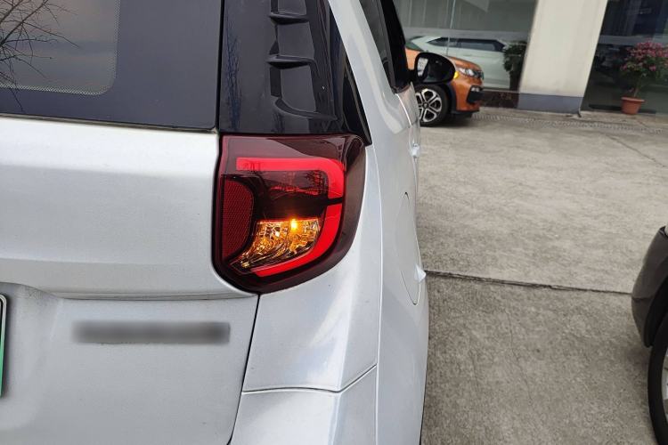 Used Chery Little Ant 2021 150 000 Yuan "Ant Fan" Edition New Ant Xuan Version Lithium-NMC Battery Right Rear Taillight