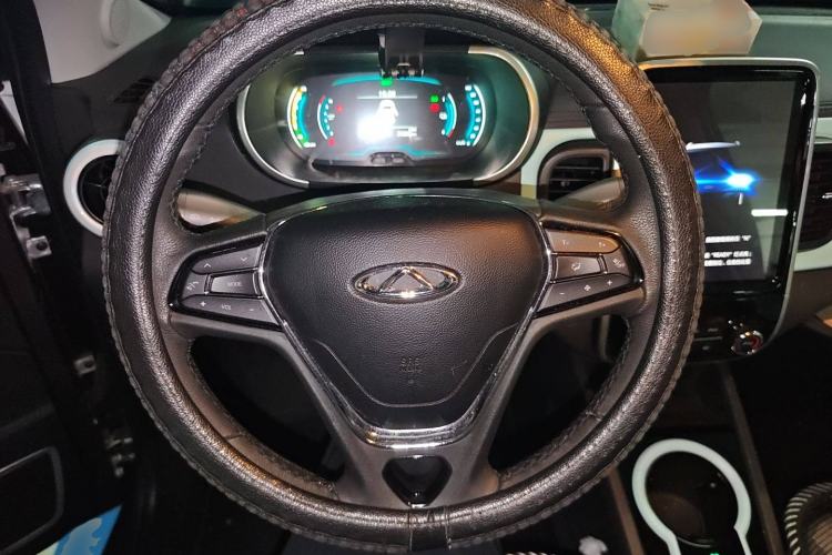 Used Chery Little Ant 2021 150 000 Yuan Ant Fan Edition Ant Trend Version Lithium-Ion Battery Steering Wheel