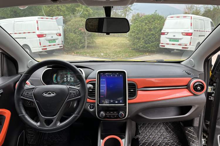 Used Chery Little Ant 2021 150 000 Yuan Ant Fan Edition New Ant Cool Version Lithium Iron Phosphate Center Console