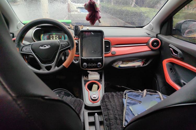 Used Chery Little Ant 2021 150 000 Yuan Ant Fan Edition Ant Trend Version Lithium-Ion Battery Center Console