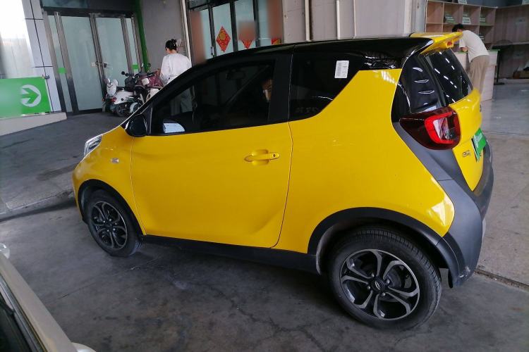 Used Chery Little Ant 2021 200 000-Yuan Ant Fan Edition Talent Version NMC Battery 408 km续航 Exterior 3