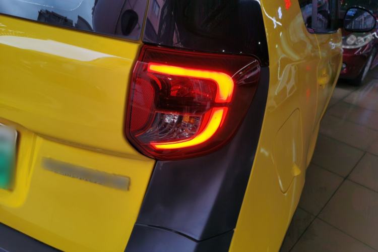 Used Chery Little Ant 2021 200 000-Yuan Ant Fan Edition Talent Version NMC Battery 301 km Exterior 4
