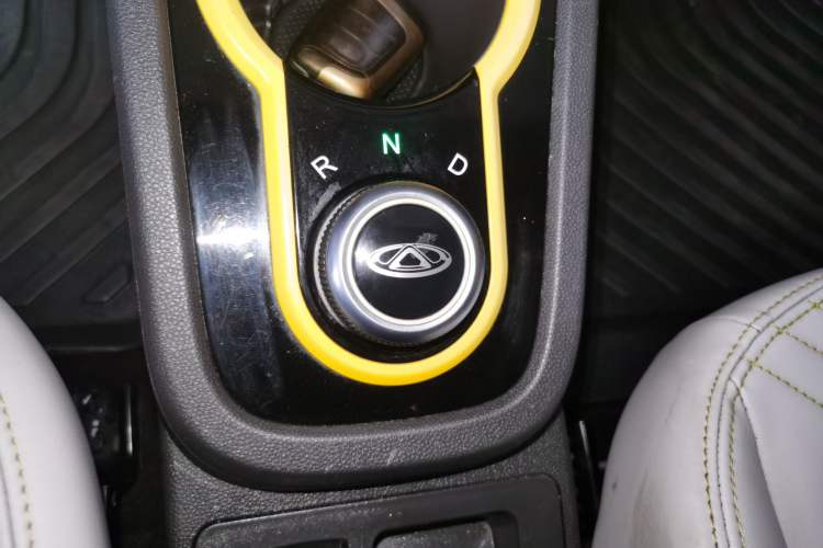 Used Chery Little Ant 2021 200 000-Yuan Ant Fan Edition Talent Version NMC Battery 301 km Gear Lever