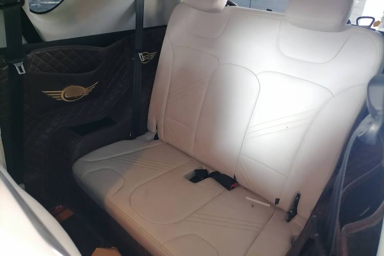 Used Chery Little Ant 2021 200 000-Yuan Ant Fan Edition Talent Version NMC Battery 408 km续航 Interior 4