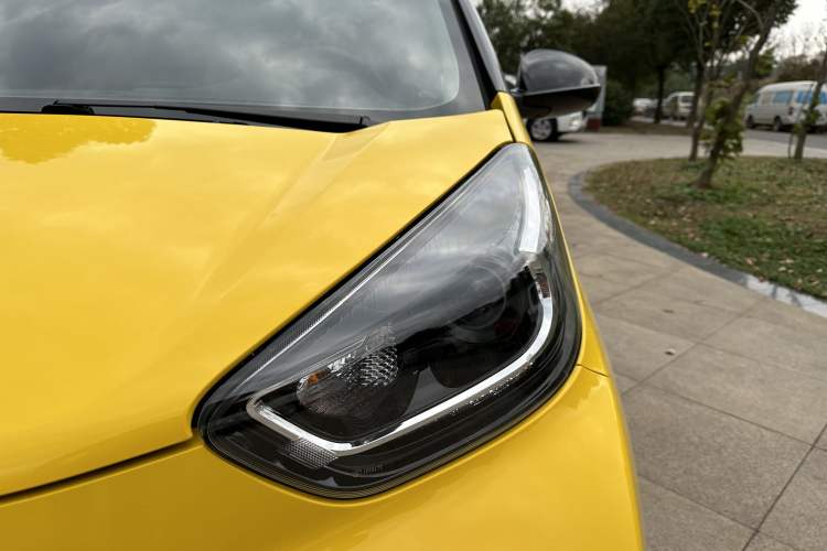 Used Chery Little Ant 2021 150 000 Yuan Ant Fan Edition New Ant Cool Version Lithium Iron Phosphate Left Front Headlight