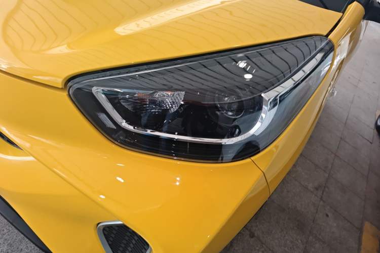 Used Chery Little Ant 2021 200 000-Yuan Ant Fan Edition Energized Version Lithium Iron Phosphate 301 km Left Front Headlight