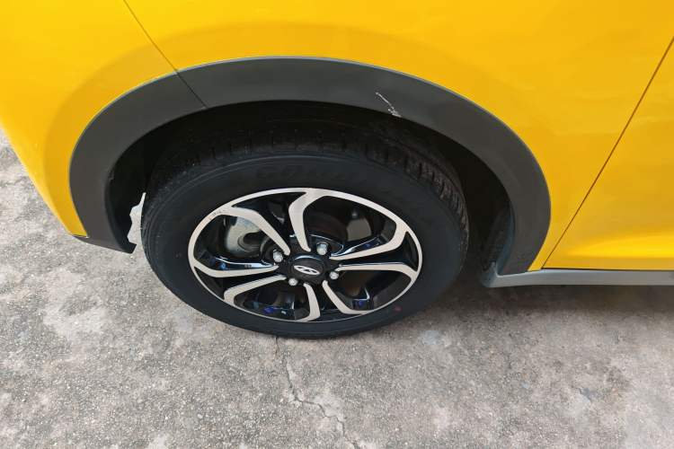 Used Chery Little Ant 2021 200 000-Yuan Ant Fan Edition Oxygen Version Lithium Iron Phosphate 301 km Left Front Wheel Hub