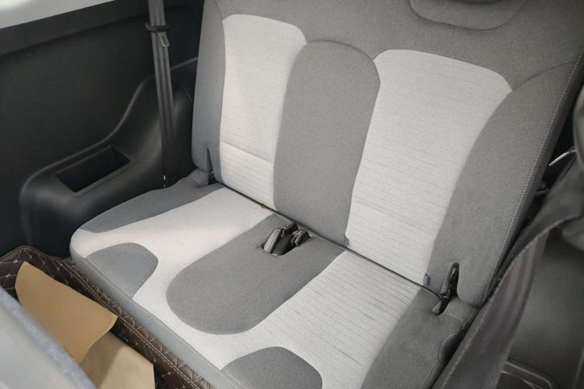 Used Chery Little Ant 2021 150 000 Yuan "Ant Fan" Edition New Ant Xuan Version Lithium-NMC Battery Left Rear Seat