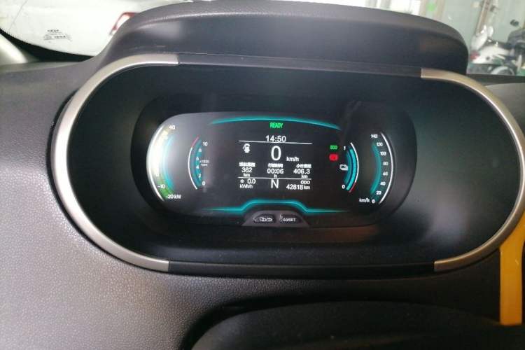 Used Chery Little Ant 2021 200 000-Yuan Ant Fan Edition Talent Version NMC Battery 408 km续航 Odometer Close Up