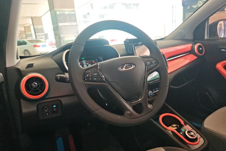 Used Chery Little Ant 2021 200 000-Yuan Ant Fan Edition Energized Version Lithium Iron Phosphate 301 km Steering Wheel