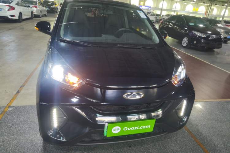 Used Chery Little Ant 2022 Sweet Pink Edition Half-Sugar Version Lithium Iron Phosphate 29.2 kWh 30 kW 301 km Front