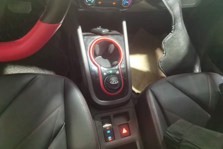 Used Chery Little Ant 2022 Sweet Pink Edition Half-Sugar Version Lithium Iron Phosphate 29.2 kWh 30 kW 301 km Gear Lever
