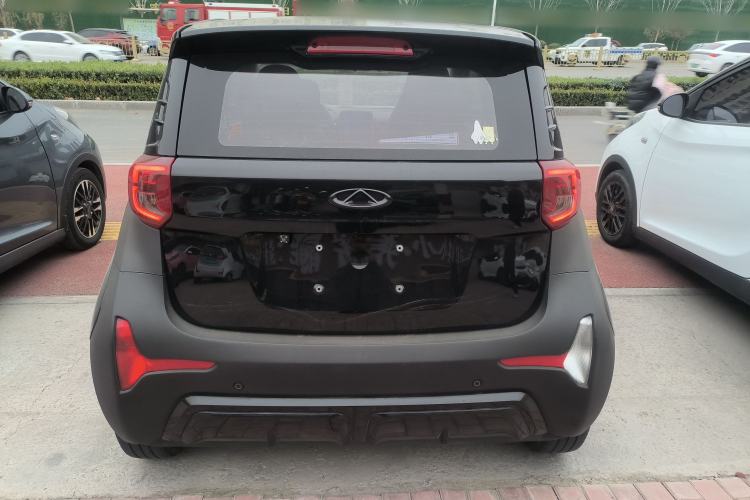 Used Chery Little Ant 2022 Revised Version Sweet Pink Edition Half-Sugar Version Lithium Iron Phosphate 30.7 kWh 30 kW 301 km Rear