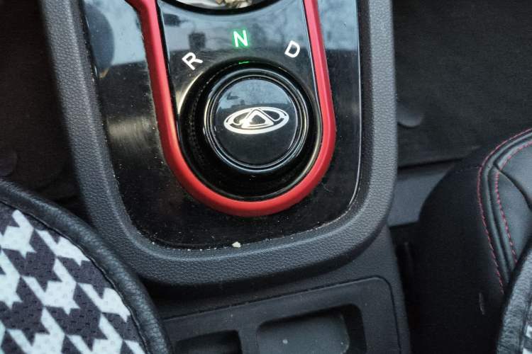 Used Chery Little Ant 2022 Sweet Pink Edition Low-Sugar Version 30kW 301km Range Gear Lever