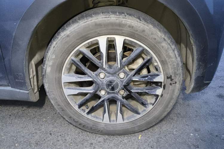 Used Chery Little Ant 2022 Sweet Pink Edition Low-Sugar Version 30kW 301km Range Right Front Wheel Hub