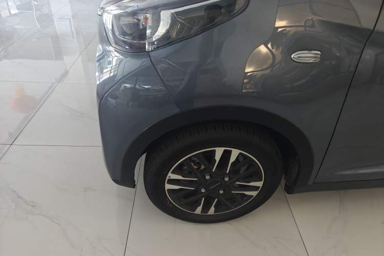 Used Chery Little Ant 2022 Revised Version Sweet Pink Edition Half-Sugar Version Lithium Iron Phosphate 30.7 kWh 30 kW 301 km Exterior 7