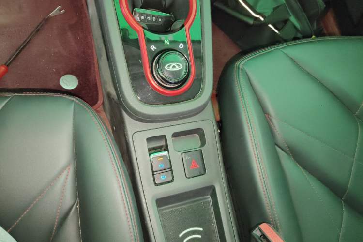 Used Chery Little Ant 2022 Sweet Pink Edition Half-Sugar Version Lithium Iron Phosphate 29.2 kWh 30 kW 301 km Gear Lever