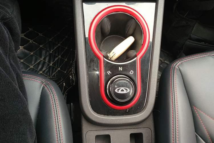 Used Chery Little Ant 2022 Sweet Pink Edition Full Sugar Version Lithium Iron Phosphate 29.2 kWh 30 kW 301 km Gear Lever