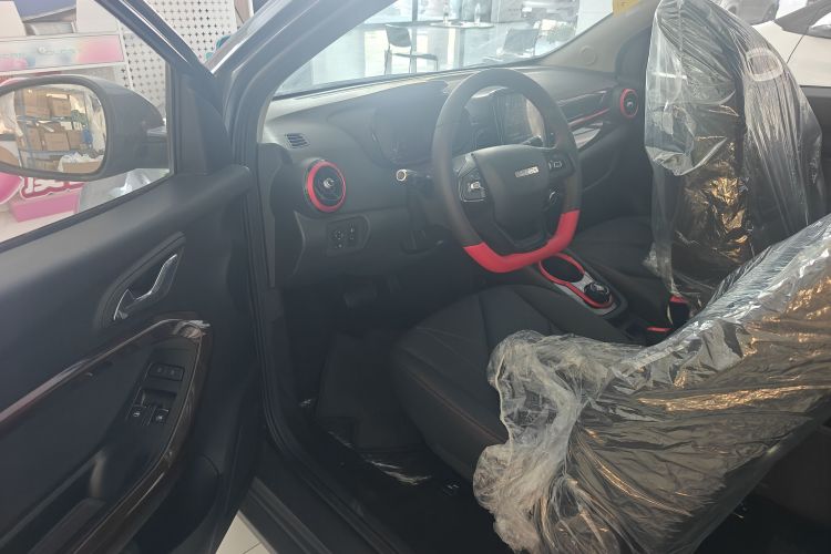 Used Chery Little Ant 2022 Revised Version Sweet Pink Edition Half-Sugar Version Lithium Iron Phosphate 30.7 kWh 30 kW 301 km Interior 3