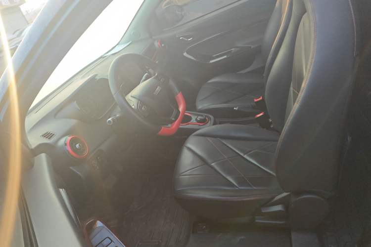 Used Chery Little Ant 2022 Sweet Pink Edition Low-Sugar Version Lithium Iron Phosphate 30 kW 301 km Left Front Seat