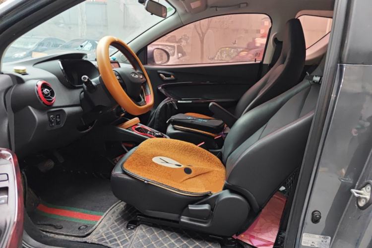 Used Chery Little Ant 2022 Sweet Pink Edition Half-Sugar Version Lithium Iron Phosphate 29.2 kWh 30 kW 301 km Left Front Seat