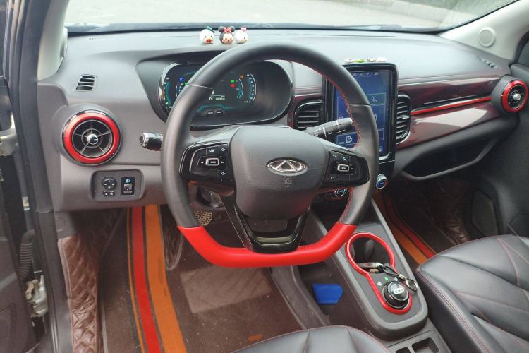Used Chery Little Ant 2022 Sweet Pink Edition Half-Sugar Version 3-Cell Lithium 30kW 301km Steering Wheel