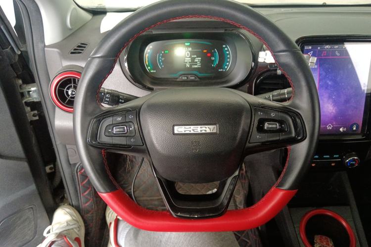 Used Chery Little Ant 2022 Sweet Pink Edition Full-Sugar Version Lithium Iron Phosphate 30 kW 301 km Steering Wheel