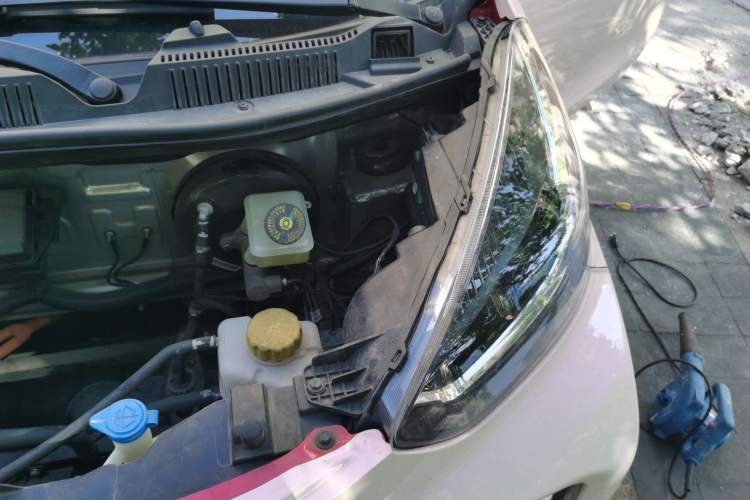 Used Chery Little Ant 2022 Sweet Pink Edition Full-Sugar Version 3-Cell Lithium 30kW 301km Engine Bay Left