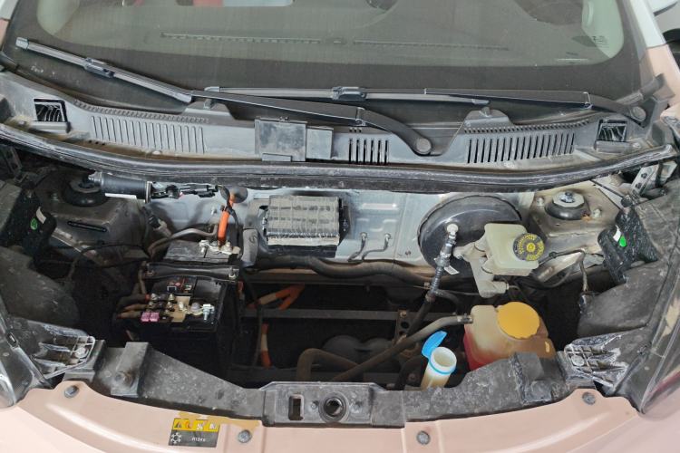 Used Chery Little Ant 2022 Sweet Pink Edition Half-Sugar Version Lithium Iron Phosphate 30 kW 301 km Engine Bay