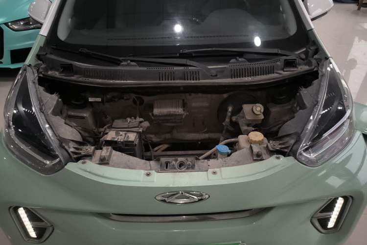 Used Chery Little Ant 2022 Sweet Pink Edition Full-Sugar Version Lithium Iron Phosphate 30 kW 301 km Engine Bay