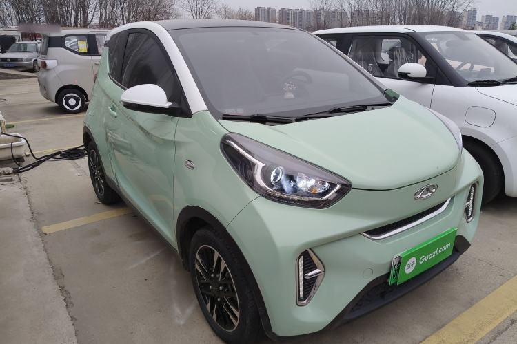 Used Chery Little Ant 2022 Sweet Pink Edition Half-Sugar Version 3-Cell Lithium 30kW 301km Front Right 45 Deg