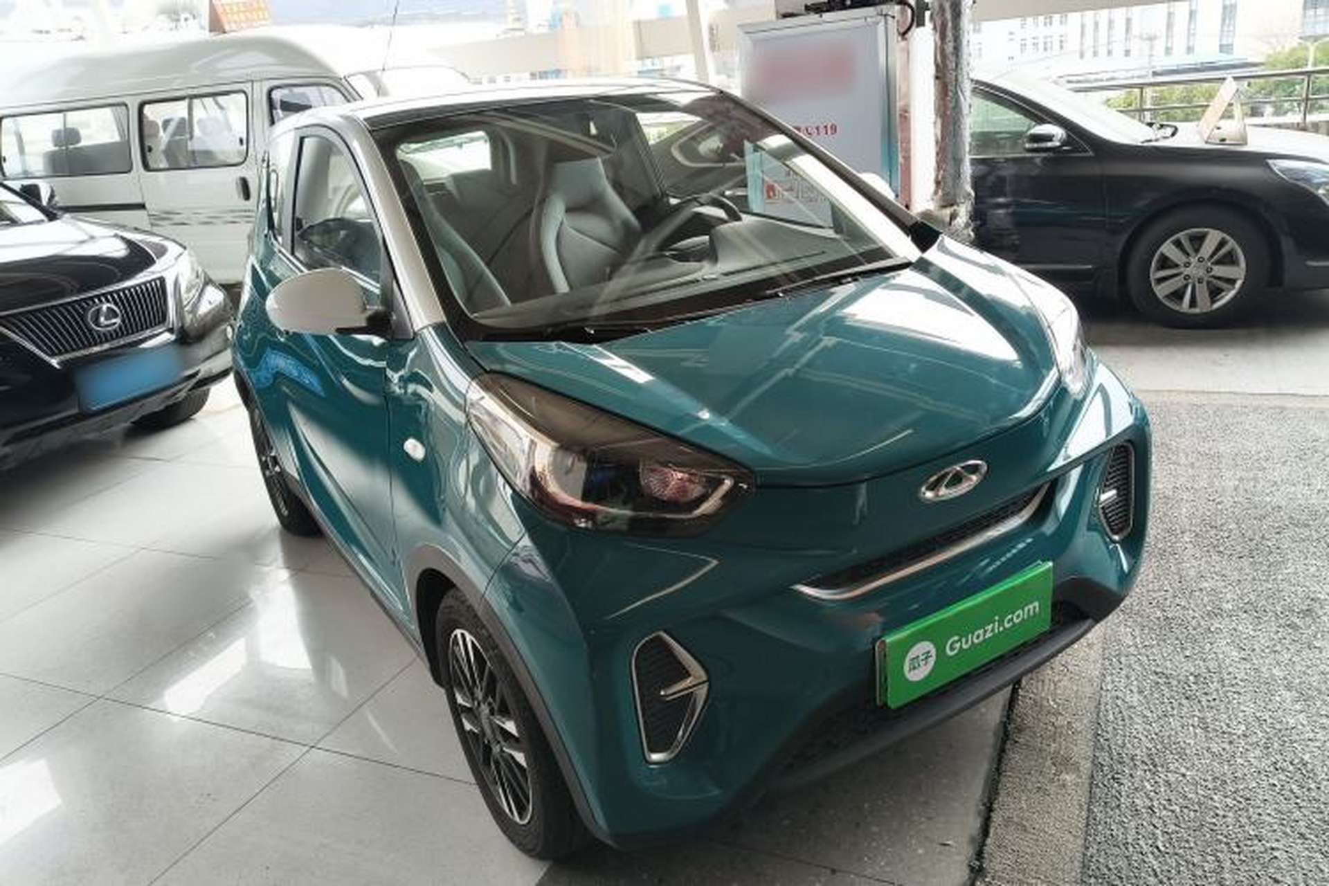 Used Chery Little Ant 2022 Restyled Version Sweet Pink Edition Low-Sugar Version Lithium Iron Phosphate Battery 30.7 kWh 30 kW 301 km Front Right 45 Deg