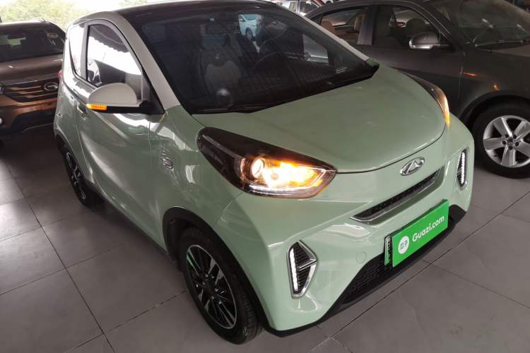 Used Chery Little Ant 2022 Sweet Pink Edition Half-Sugar Version Lithium Iron Phosphate 30 kW 301 km Front Right 45 Deg