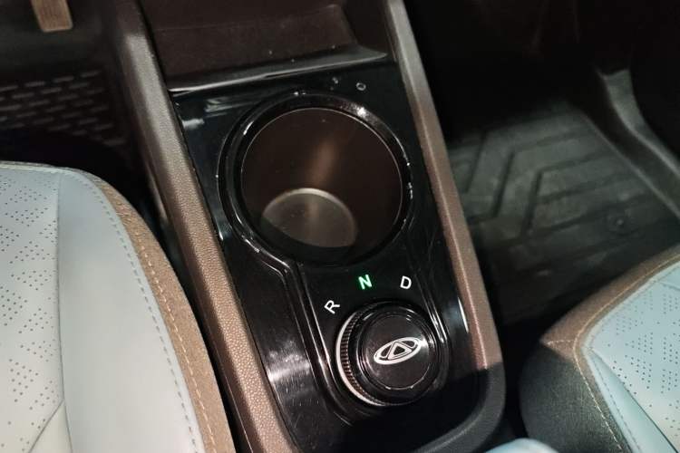Used Chery Little Ant 2022 Sweet Pink Edition Full-Sugar Version 3-Cell Lithium 30kW 301km Gear Lever
