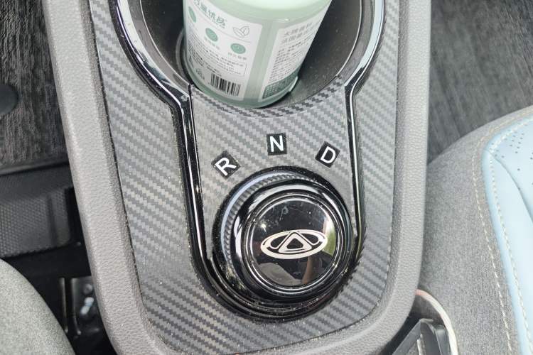 Used Chery Little Ant 2022 Sweet Pink Edition Full-Sugar Version Lithium Iron Phosphate 30 kW 301 km Gear Lever
