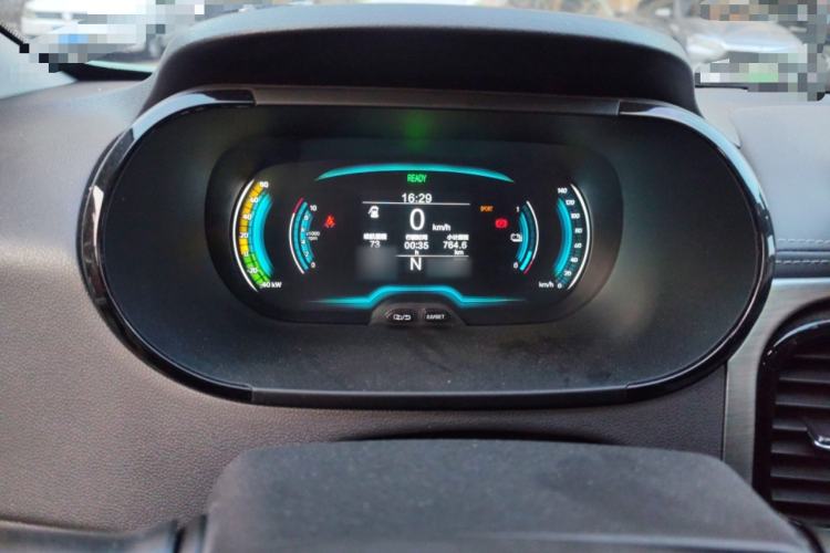 Used Chery Little Ant 2022 Restyled Version Sweet Pink Edition Half-Sugar Version 28.8 kWh 30 kW 301 km Instrument Cluster