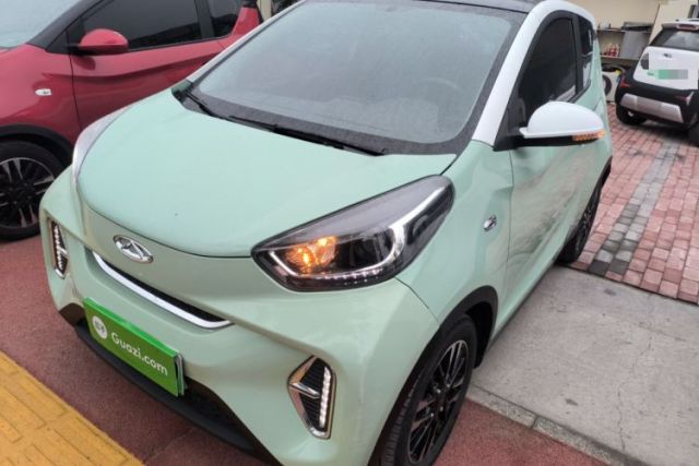 Used Chery Little Ant 2022 Revised Version Sweet Pink Edition Half-Sugar Version Lithium Iron Phosphate 30.7 kWh 30 kW 301 km
