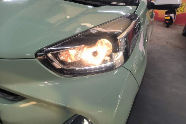 Used Chery Little Ant 2022 Sweet Pink Edition Half-Sugar Version Lithium Iron Phosphate 30 kW 301 km Left Front Headlight