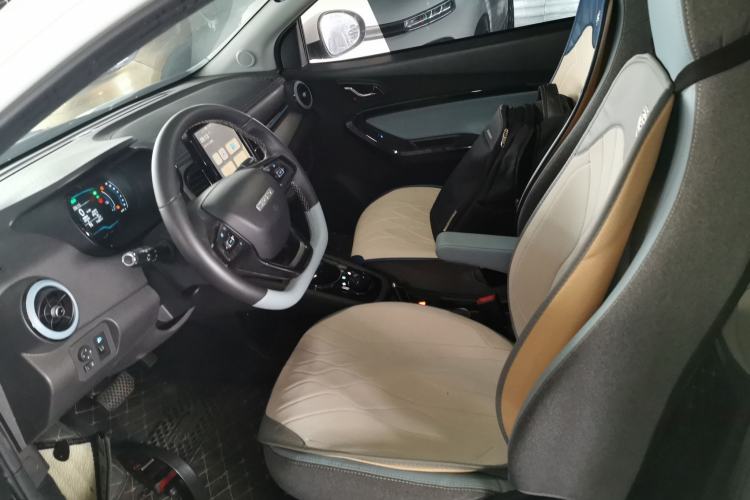 Used Chery Little Ant 2022 Sweet Pink Edition Half-Sugar Version Lithium Iron Phosphate 30 kW 301 km Left Front Seat