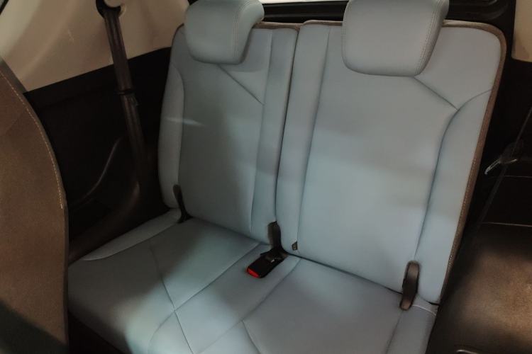 Used Chery Little Ant 2022 Sweet Pink Edition Full-Sugar Version 3-Cell Lithium 30kW 301km Left Rear Seat