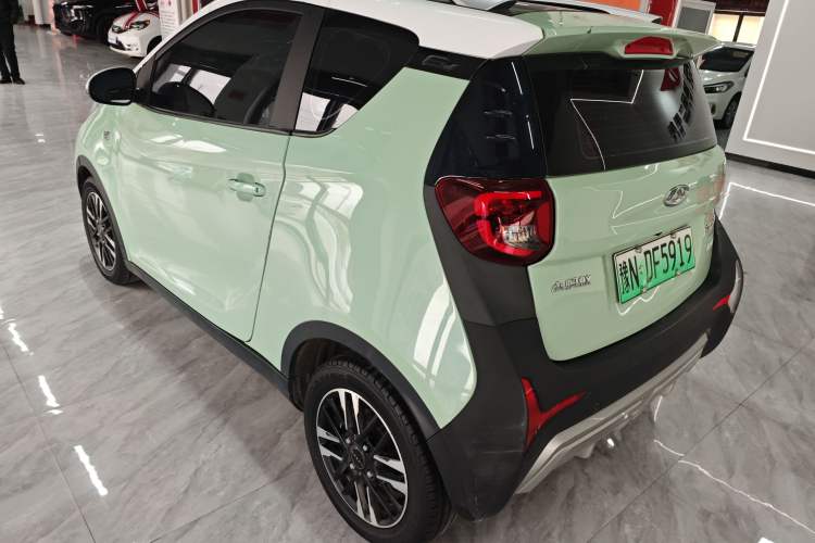 Used Chery Little Ant 2022 Sweet Pink Edition Full-Sugar Version 3-Cell Lithium 30kW 301km Rear Left 45 Deg