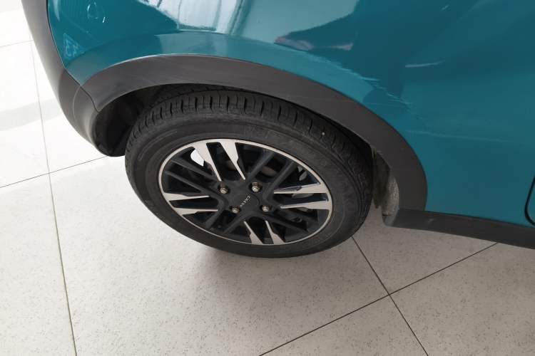 Used Chery Little Ant 2022 Restyled Version Sweet Pink Edition Low-Sugar Version Lithium Iron Phosphate Battery 30.7 kWh 30 kW 301 km Right Rear Wheel Hub