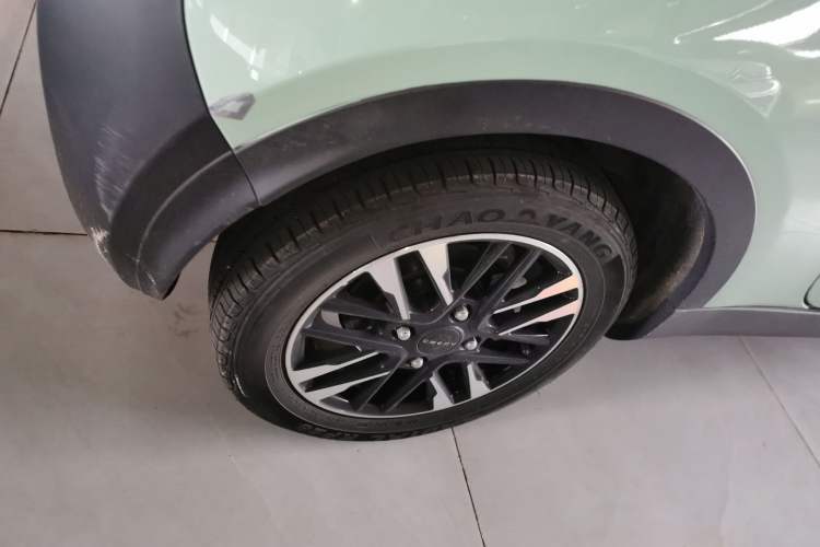 Used Chery Little Ant 2022 Sweet Pink Edition Half-Sugar Version Lithium Iron Phosphate 30 kW 301 km Right Rear Wheel Hub