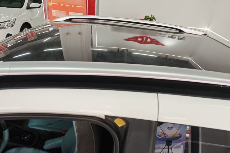 Used Chery Little Ant 2022 Sweet Pink Edition Full-Sugar Version 3-Cell Lithium 30kW 301km Roof