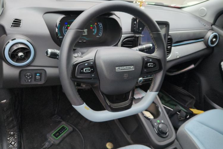Used Chery Little Ant 2022 Sweet Pink Edition Half-Sugar Version 3-Cell Lithium 30kW 301km Steering Wheel